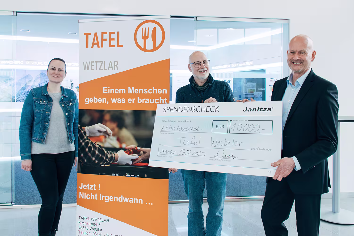 2025_02_News_Spendenübergabe TafelWz-Janitza