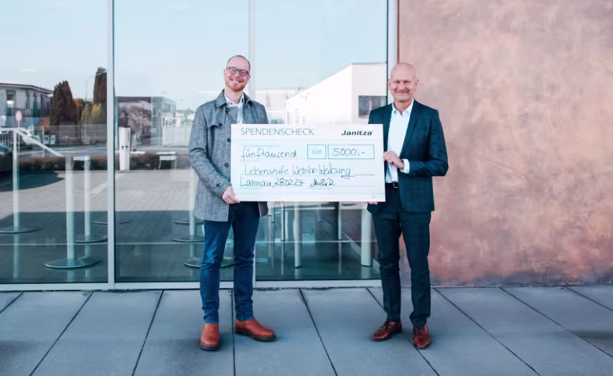 Spendenübergabe Lebenshilfe.png